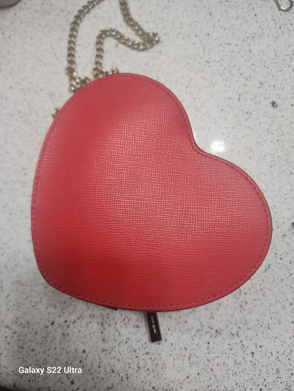 kate spade red heart-shaped crossbody with gold chain